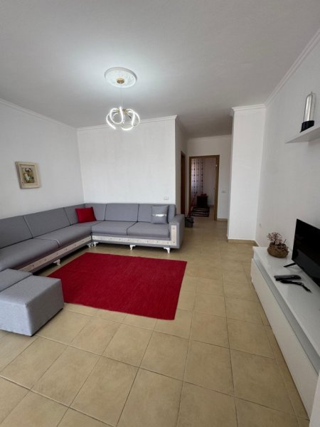 Tirane, shitet apartament 2+1+Ballkon Kati 4, 81 m² 129.000 € (Fresku)