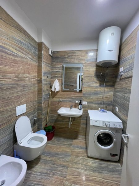 Tirane, shitet apartament 2+1 Kati 5, 125 m² 205.000 € (Kompleksi Grand Gallery)