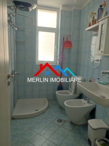 Tirane, shitet apartament 2+1+Ballkon Kati 3, 68 m² 140.000 € (RRUGA VIKTOR EFTEMIU,VASIL SHANTO)