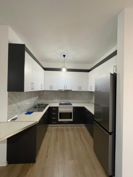 Tirane, shitet apartament 2+1 Kati 5, 125 m² 205.000 € (Kompleksi Grand Gallery)