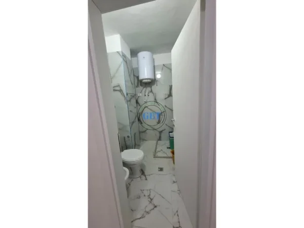 Durres, jepet me qera apartament 1+1 Kati 3, 80 m² 400 € (Plazh)