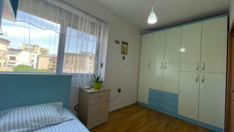 Tirane, jepet me qera nga Pronari, pa-komision apartament 2+1+Ballkon Kati 3, 60 m² 550 € (Rruga Elbasanit)