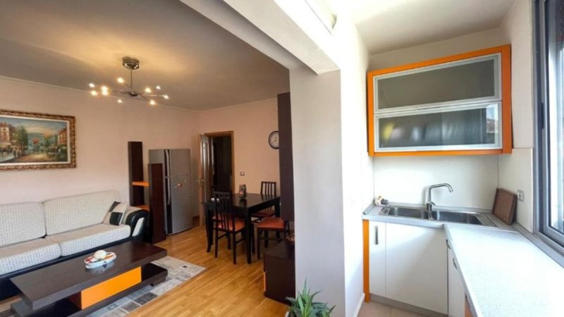 Tirane, jepet me qera nga Pronari, pa-komision apartament 2+1+Ballkon Kati 3, 60 m² 550 € (Rruga Elbasanit)