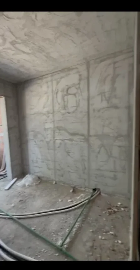 Tirane, shitet apartament 2+1+Ballkon Kati 7, 93 m² 88.000 € (Univers City Okazion 950€/m2)