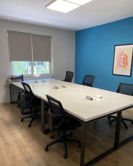 Tirane, jepet me qera zyre Kati 5, 132 m² 3.000 € (BLLOK)