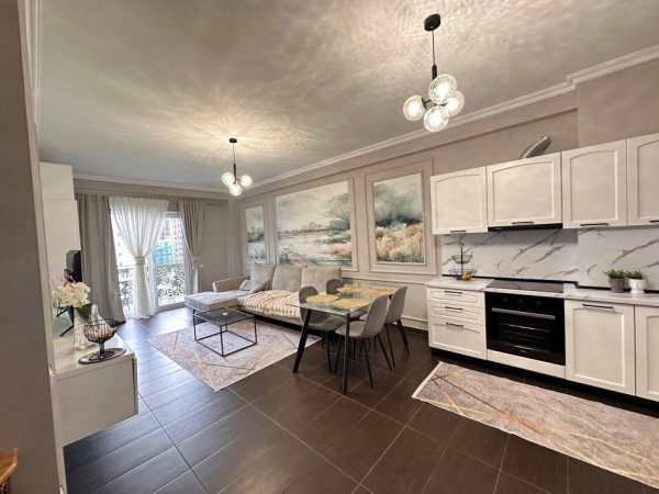 Tirane, jepet me qera apartament 2+1 Kati 7, 1.000 € 