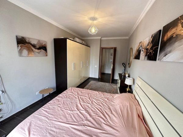 Tirane, jepet me qera apartament 2+1 Kati 7, 1.000 € 