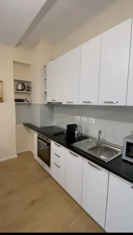Tirane, shes apartament 2+1+P{ost Parkim Kati 6, 92 m² 237.500 € (siri kodra)