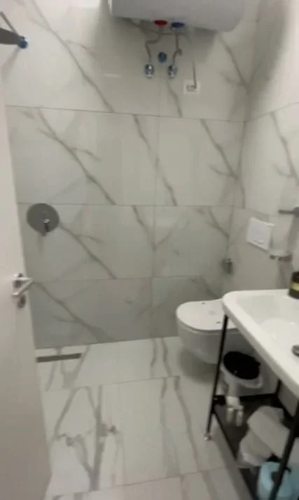 Tirane, shes apartament 2+1+P{ost Parkim Kati 6, 92 m² 237.500 € (siri kodra)