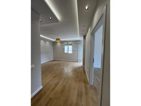 Kavaje, shitet apartament 2+1+Ballkon Kati 2, 93 m² 140.000 € (Golem)