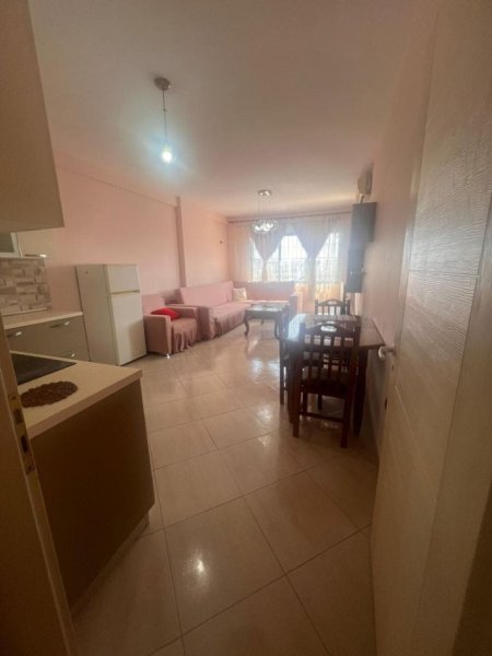 Tirane, shitet apartament 1+1+Ballkon Kati 8, 77 m² 105.000 € (loni ligori)