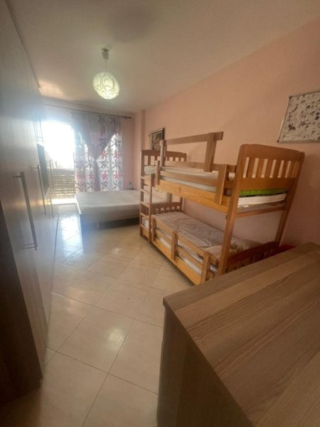 Tirane, shitet apartament 1+1+Ballkon Kati 8, 77 m² 105.000 € (loni ligori)