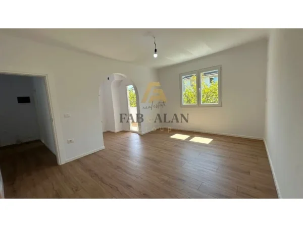 Tirane, shitet apartament 2+1 Kati 4, 73 m² 129.000 € (Pediatria)