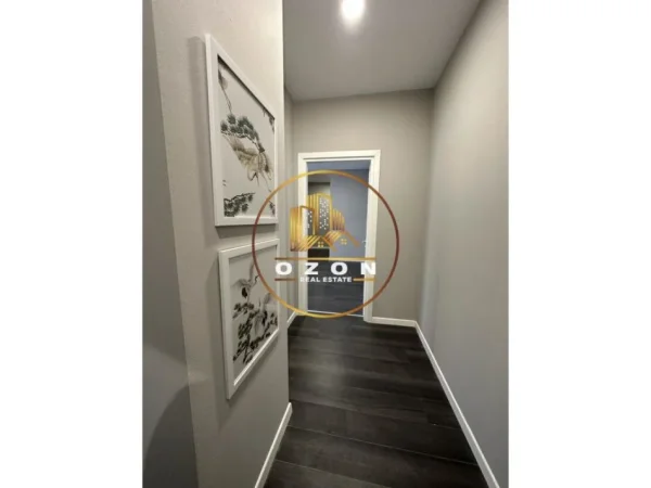 Tirane, shitet apartament 1+1 Kati 2, 64 m² 178.000 € 