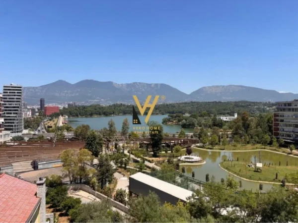 Tirane, jepet me qera apartament 3+1+Ballkon Kati 4, 138 m² 1.800 € (KOPSHTI ZOOLOGJIK)