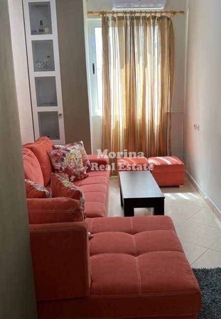 Tirane, jepet me qera apartament 1+1 Kati 3, 73 m² 450 € (Fresku)