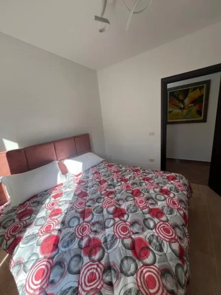 Tirane, shitet apartament 2+1+Ballkon Kati 6, 122 m² 199.000 € (Porcelan)