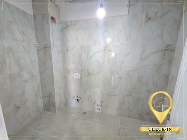 Tirane, shitet apartament 2+1+Aneks+Ballkon Kati 8, 102 m² 142.800 € (Porcelan)