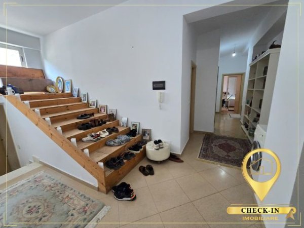 Tirane, shitet apartament+verande | Penthouse 2+1+Aneks+Ballkon Kati 4, 122 m² 300.000 € (Liqeni Thate)