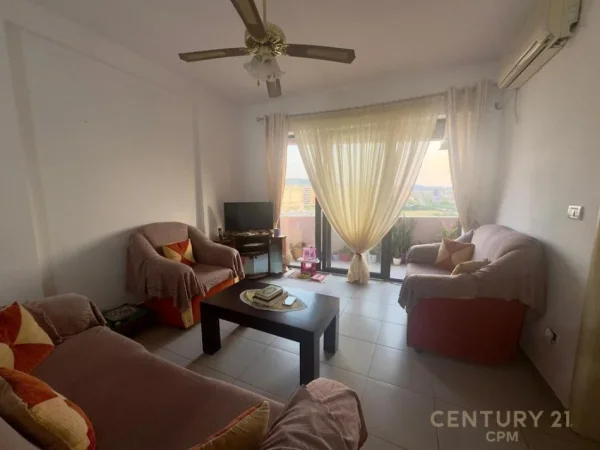 Tirane, shes apartament 2+1+Aneks+Ballkon Kati 8, 131 m² 140.000 € (Rruga Loni Ligori)