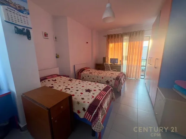 Tirane, shes apartament 2+1+Aneks+Ballkon Kati 8, 131 m² 140.000 € (Rruga Loni Ligori)