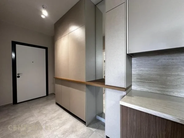 Tirane, shes apartament 1+1+Ballkon Kati 7, 72 m² 130.500 € (Rruga Bedri Karapici)