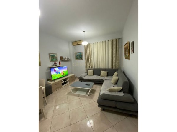 Tirane, shitet apartament 2+1+Aneks+Ballkon Kati 1, 115 m² 145.000 € (Fresku)