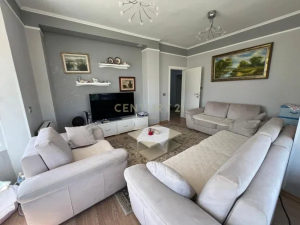 Durres, shitet apartament 1+1 Kati 5, 76 m² 100.000 € (Mali i Robit)