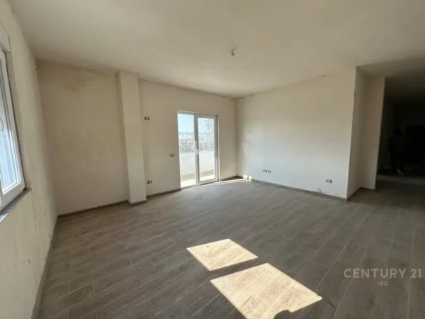 Tirane, shitet apartament 2+1 Kati 2, 104 m² 141.000 € (Siri Kodra)