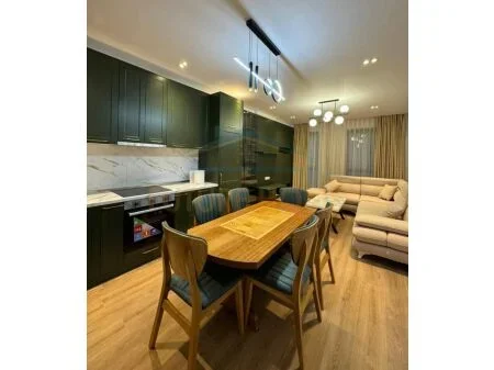 Tirane, jepet me qera apartament 2+1 Kati 4, 95 m² 750 € 