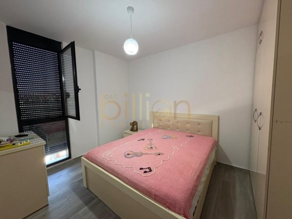 Tirane, jepet me qera 3+1+Ballkon , 120 m² 650 € (5 maji)
