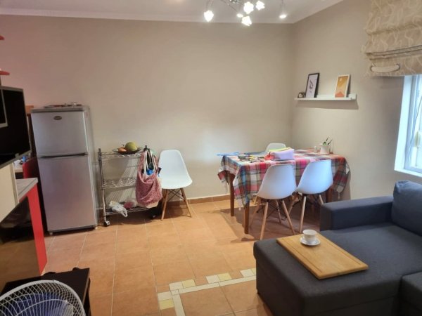 Tirane, jepet me qera 1+1 Kati 2, 60 m² 500 €