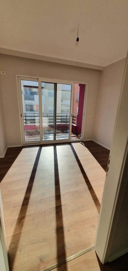 Tirane, shitet apartament 2+1+BLK Kati 6, 100 m² 98.000 Euro (YZBERISHT)