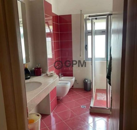 Tirane, shitet apartament 2+1 Kati 1, 112.1 m² 160.000 Euro tek Kopshti Zoologjik