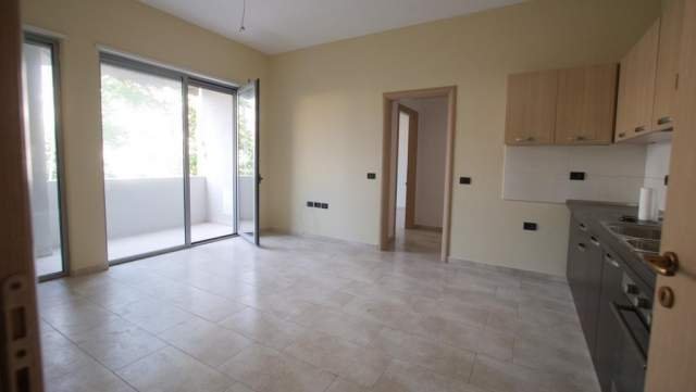 Tirane, jepet me qera apartament 2+1+BLK Kati 3, 100 m² 600 Euro (rr. Hoxha Tahsim)