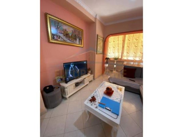 Tirane, shitet apartament 1+1 Kati 5, 57 m² 60.000 Euro (Teodor Keko)