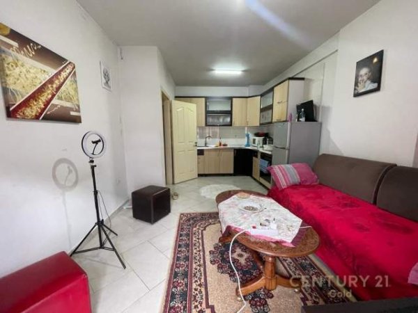 Tirane, shes apartament 1+1 52 m² 56.000 Euro (unaza e re)