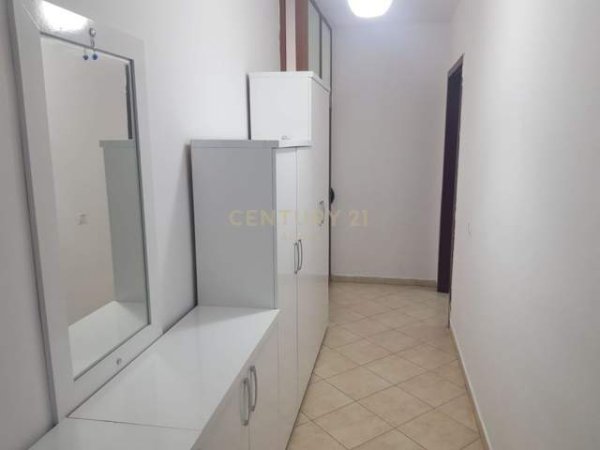 Tirane, shitet apartament Kati 2, 100 m² 105.000 Euro (Vila L)