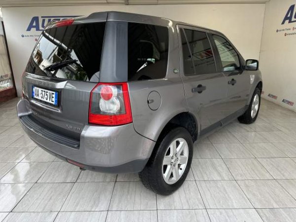 Tirane, shes xhip Land Rover freelander 2 Viti 2009, 8.600 Euro