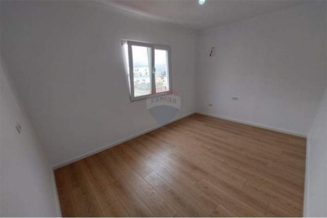 Tirane, shitet apartament 2+1+A Kati 8, 73 m² 115.000 Euro (Rruga Dibres)