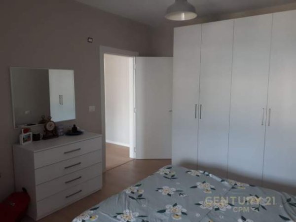 Tirane, Lista e ofertave  1+1 Kati 2, 69 m² 400 Euro (martenitei i ri ali demi)