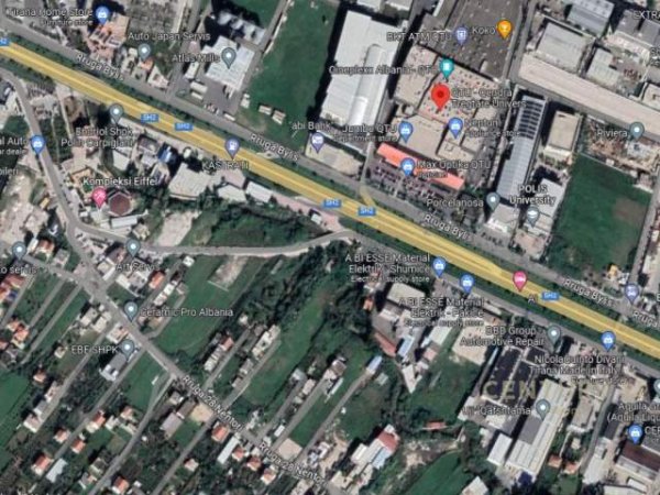 Tirane, shitet 2.500 m² 500.000 Euro (qtu)