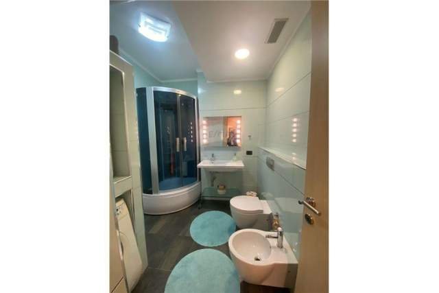 Tirane, shitet apartament 3+1+A+BLK Kati 3, 290 m² 400.000 Euro (Bulevardi Zhan Dark)