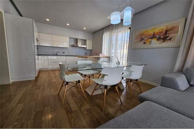 Tirane, jepet me qera apartament 2+1+BLK Kati 4, 115 m² 1.200 Euro (Kopshti Zoologjiik)