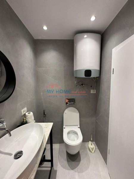 Tirane, jepet me qera apartament Kati 3, 40 m² 550 € (Rruga e Durresit)
