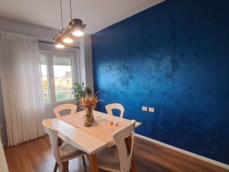 Tirane, jepet me qera apartament duplex Kati 1, 125 m² 900 € 
