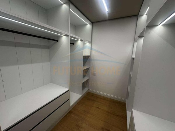 Tirane, shitet apartament duplex Dublex Kati 1, 75 m² 120.000 € (Golden Park 3)