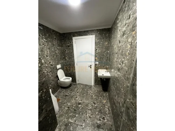Tirane, shitet apartament duplex Dublex Kati 1, 121 m² 227.000 € (ISH PARKU)