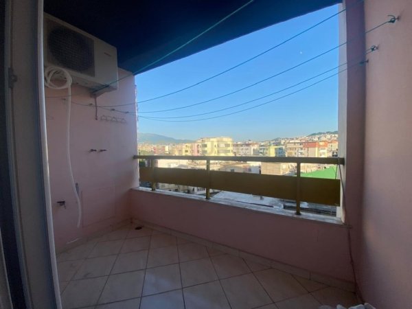 Tirane, jepet me qera apartament 2+1+Aneks+Ballkon Kati 6, 95 m² 700 € (Perkrah Deliorgjit)