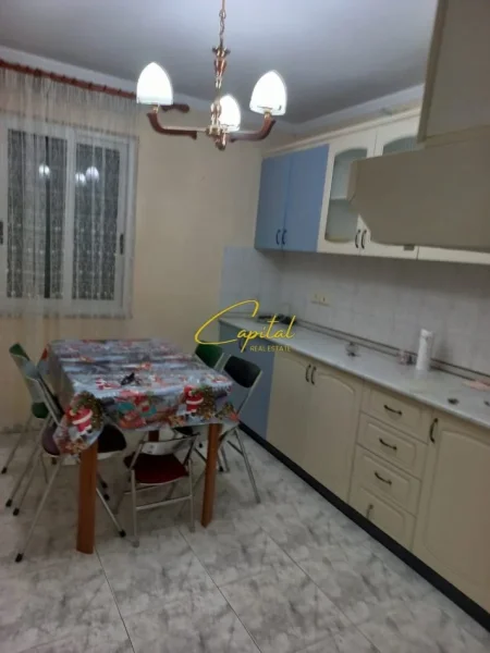 Tirane, jepet me qera apartament 2+1 Kati 2, 69 m² 600 € (RRUGA E KAVAJES)